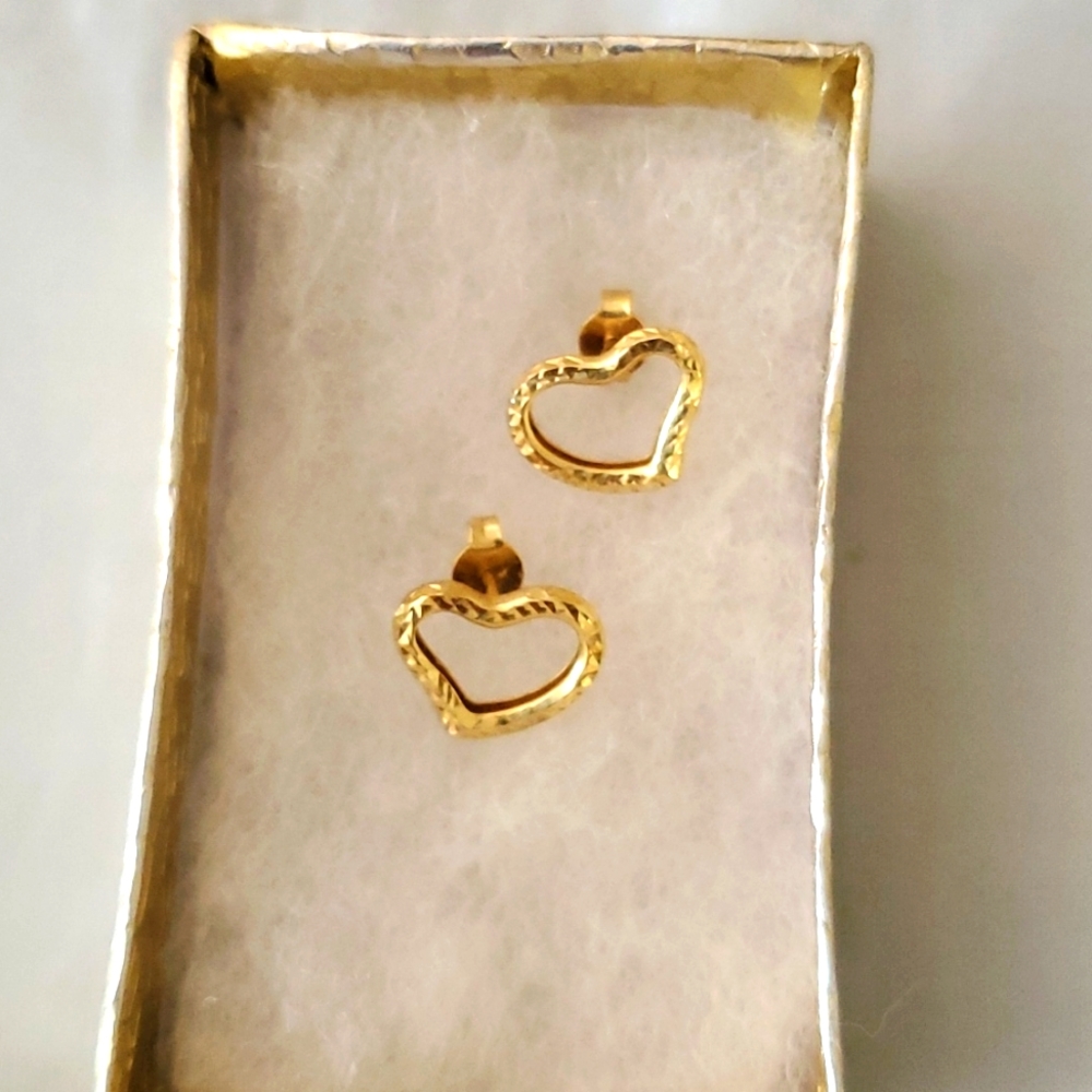 18k gold earrings
